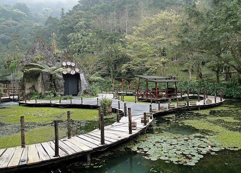 File:Dreamland Park, Wulai.jpg