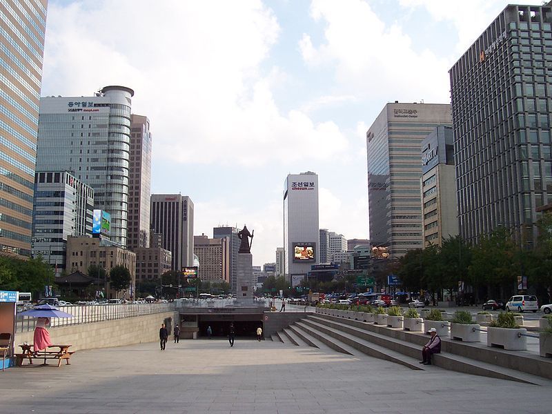 File:Gwanghwamun Square.jpg