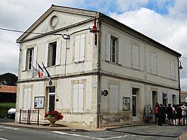 The town hall in Hautefage-la-Tour