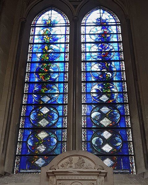 File:Memorial window.jpg