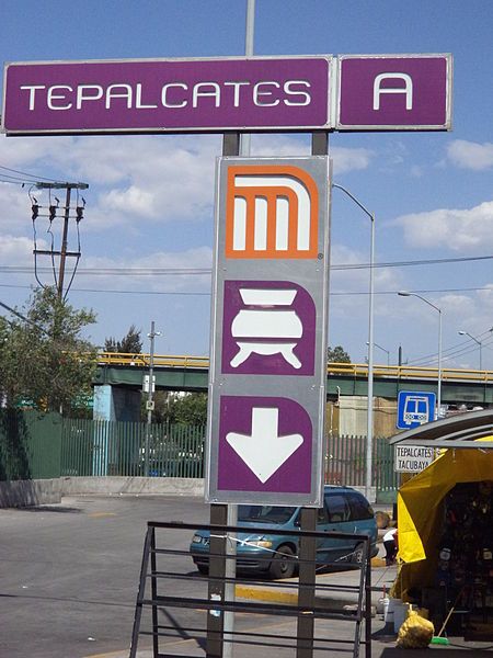 File:Metro Tepalcates 03.JPG