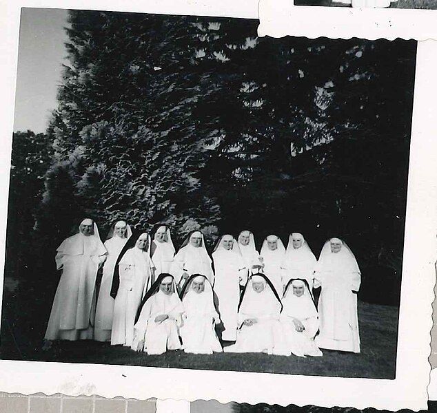 File:Nuns at Marymount.jpg