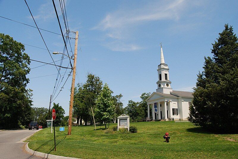 File:Sherborn Center.jpg