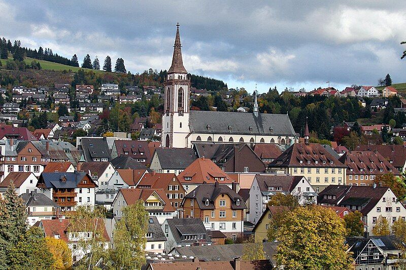 File:Titisee-Neustadt St.-Jakobus-Münster.jpg