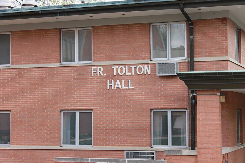 File:Tolton Hall.JPG