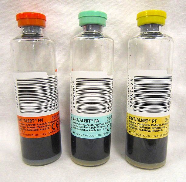 File:Bloodculturetubes.JPG