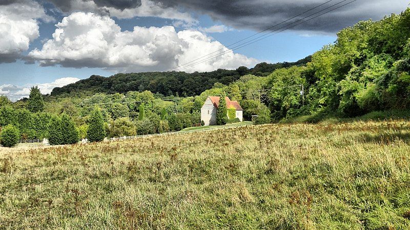 File:Church at Dode.jpg