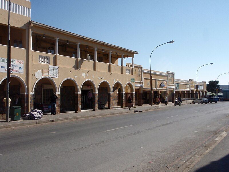 File:Colesberg Main Street2.jpg