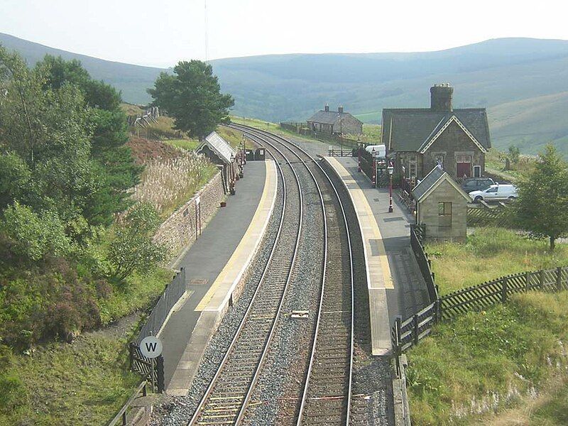 File:Dent railway station.jpg