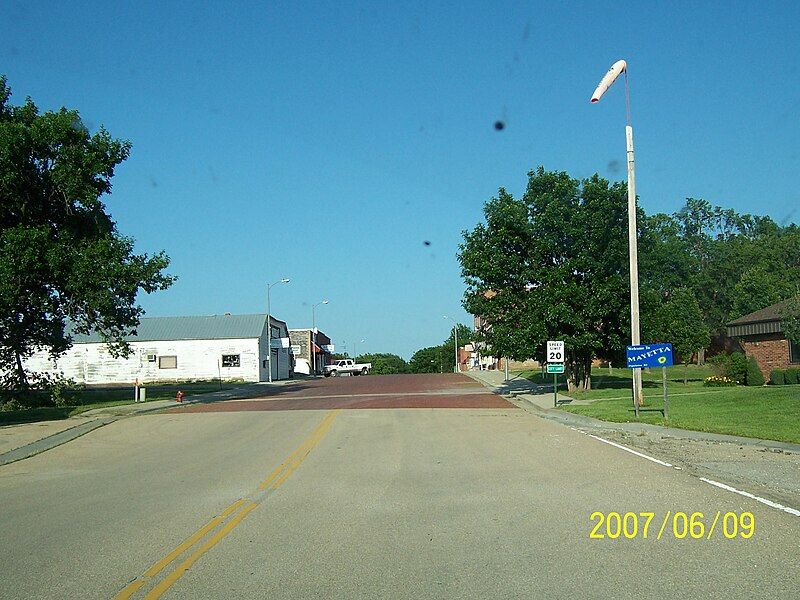 File:Downtown Mayetta, Kansas.jpg