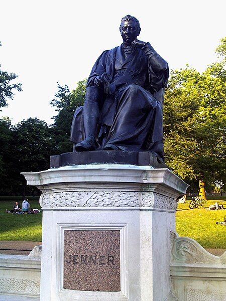 File:Edward Jenner statue.jpg