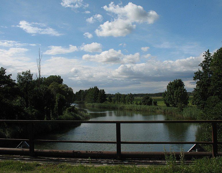 File:Fehrbellin Wall bridge.jpg