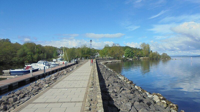 File:Garrykennedy from pier.jpg