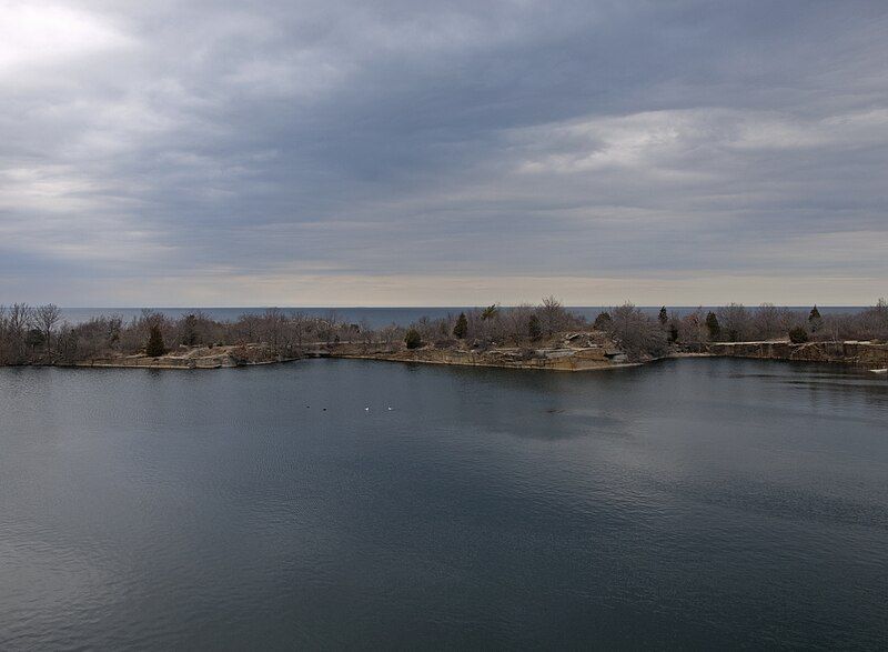 File:Halibut Point Quarry.jpg