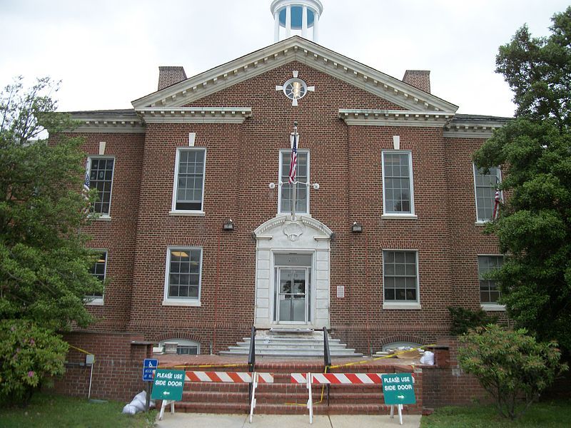 File:Islip Town Hall.JPG