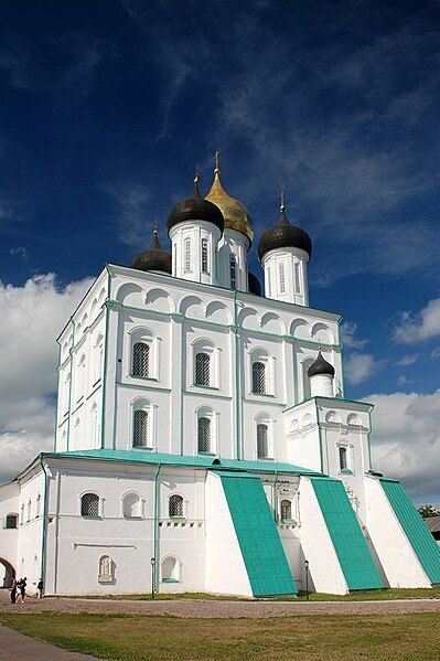 File:Kremlin of Pskov-2008-4.jpg