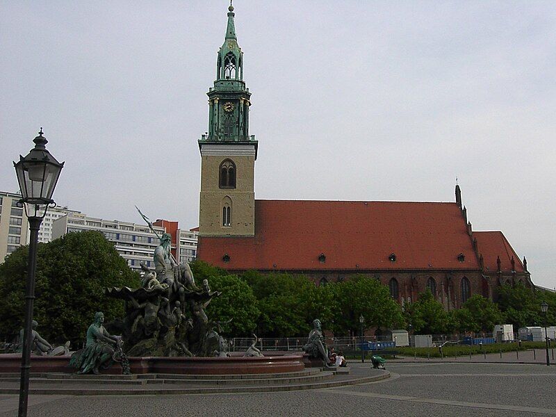 File:Marienkirche.JPG