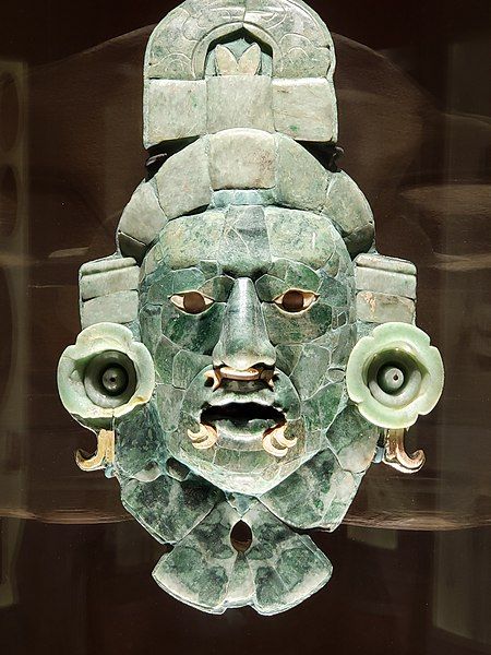 File:Mascara de calakmul.jpg