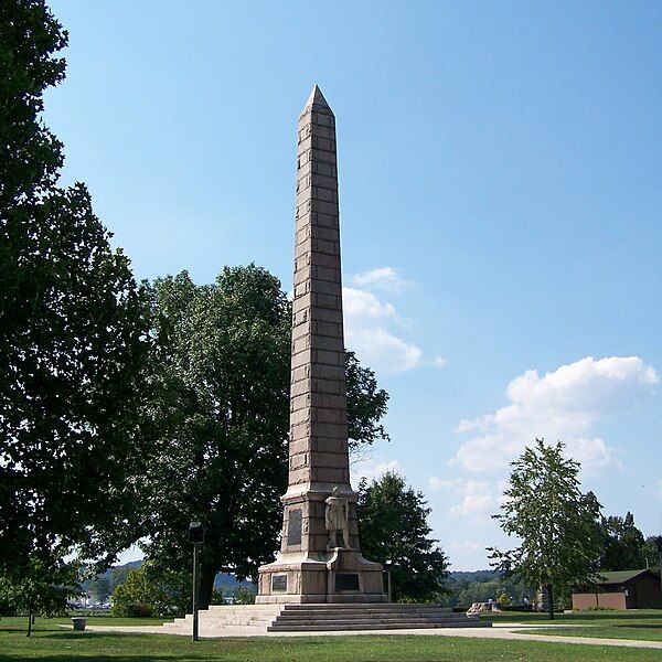 File:Point Pleasant monument-square.jpg