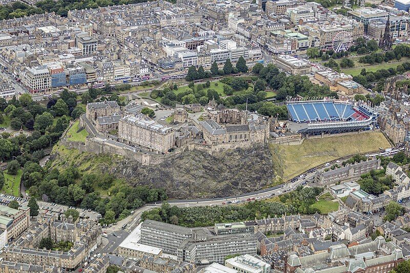 File:Scotland-2016-Aerial-Edinburgh Castle.jpg