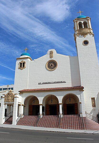 File:StJosephsCathedralFrontOct2012.JPG