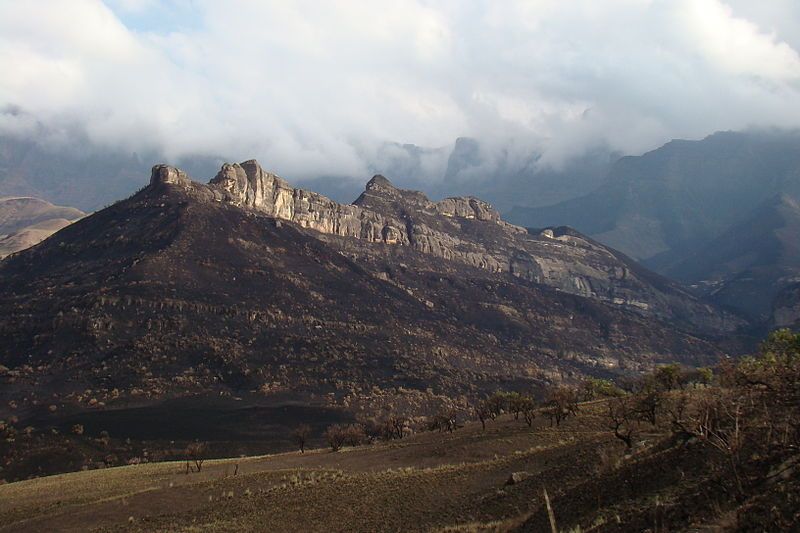 File:Ukalamba Drakensberge 1.JPG