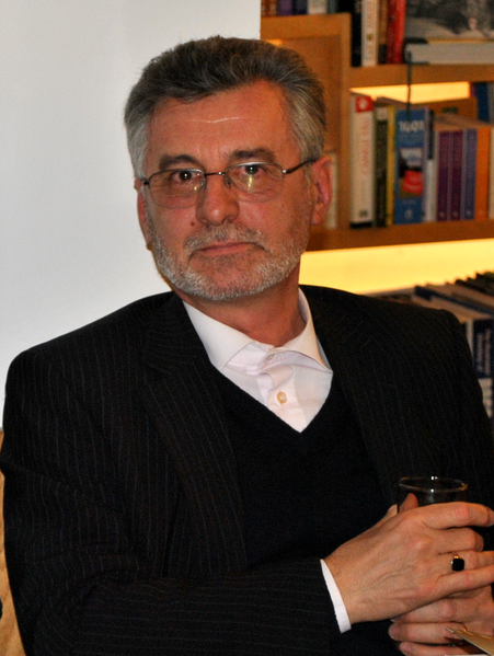 File:Victor Neumann.PNG