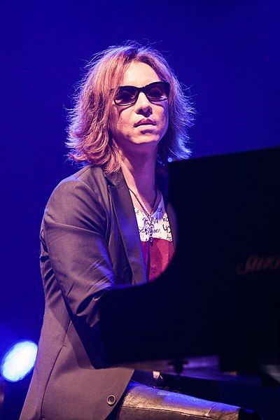 File:Yoshiki 2014 japanexpo.jpg