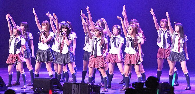 File:Ax10akb18 (cropped).jpg