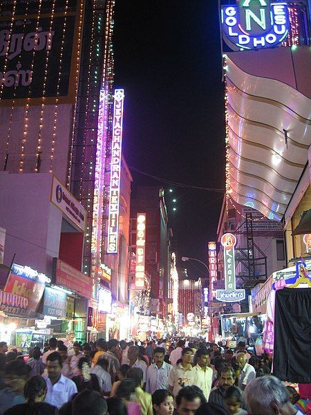 File:Chennai Shopping.jpg