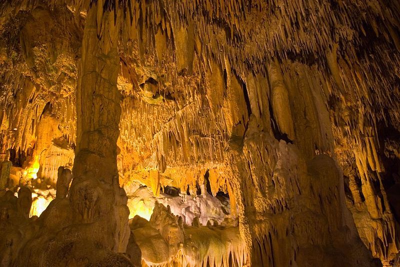 File:Damlataş Cave.jpg