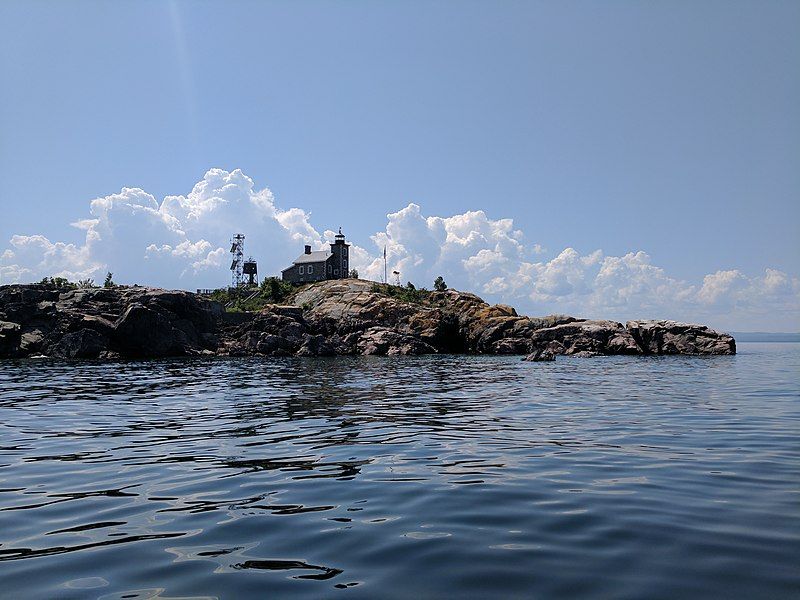 File:Granite Island, MI.jpg