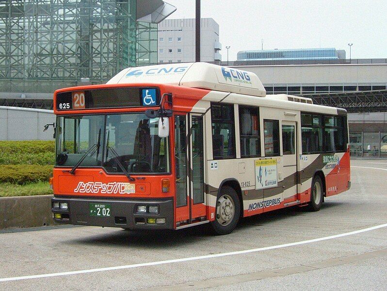 File:Hokutetsu 13-625 CNG.jpg