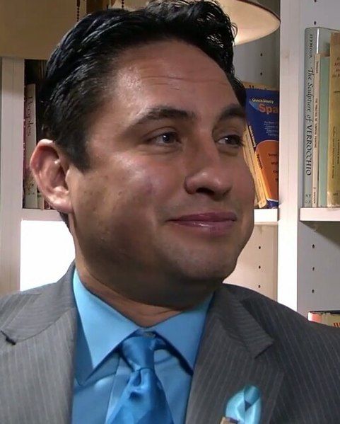 File:Howie Morales.jpg