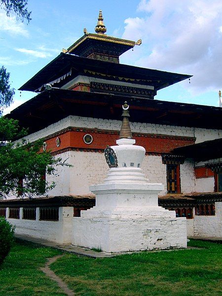 File:Kyichu Lhakhang-060701.JPG