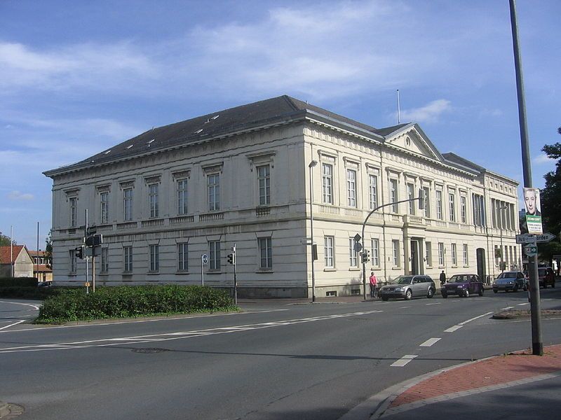 File:Palais.jpg