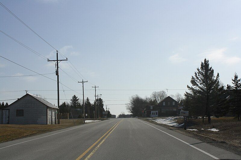 File:PeninsulaCenterEastDoorCountyWisconsin.jpg