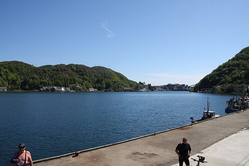 File:Rekefjord.JPG