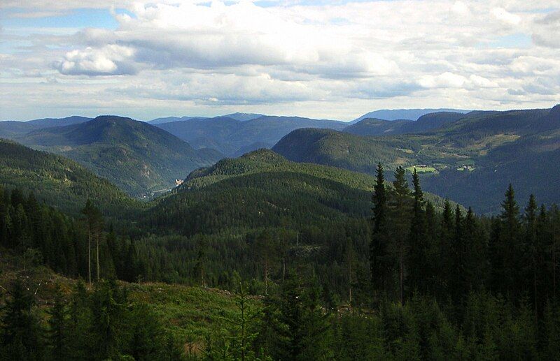 File:Sør-Aurdal, Valdres.JPG