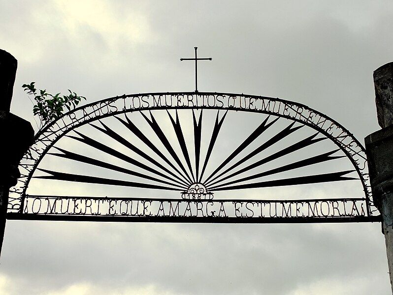 File:Tayabas Cemetery Gate.JPG