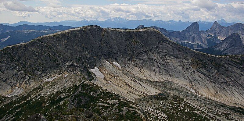 File:Alpaca Peak.jpg