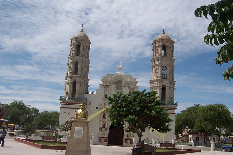 File:Catedral de Sechura.jpg