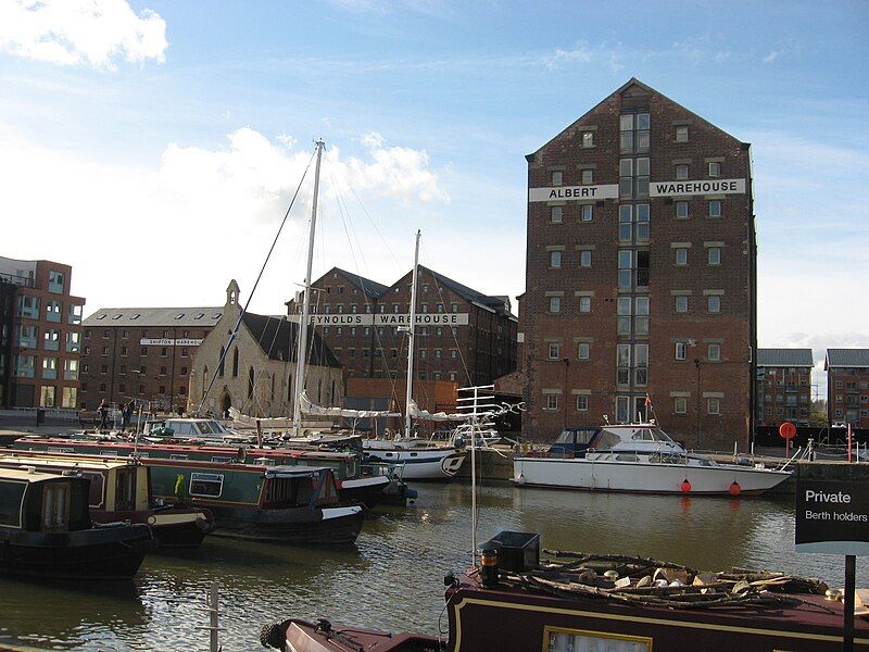 File:GlosDocks.jpg