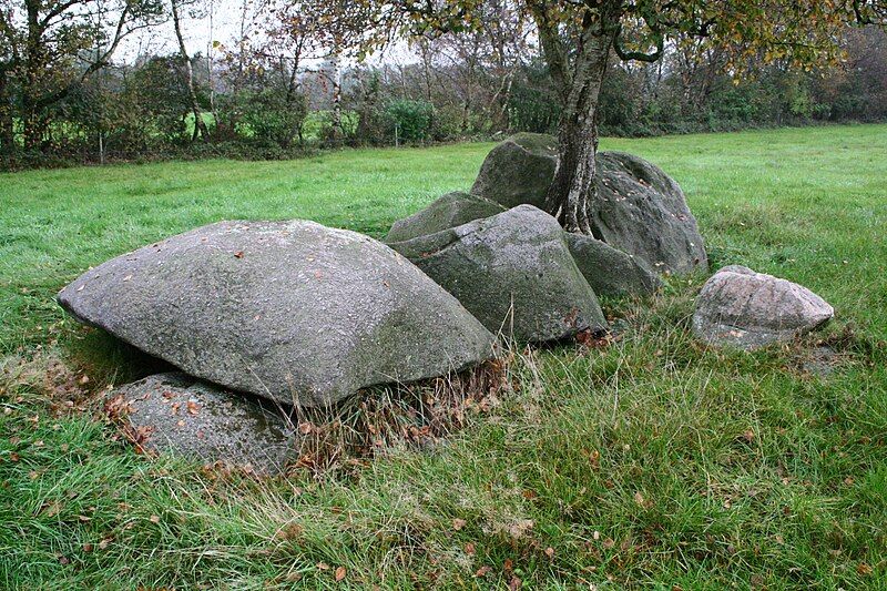 File:Großsteingrab Wittstedt 03.JPG