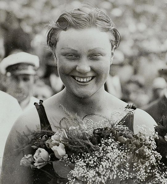 File:Hilde Schrader 1928.jpg