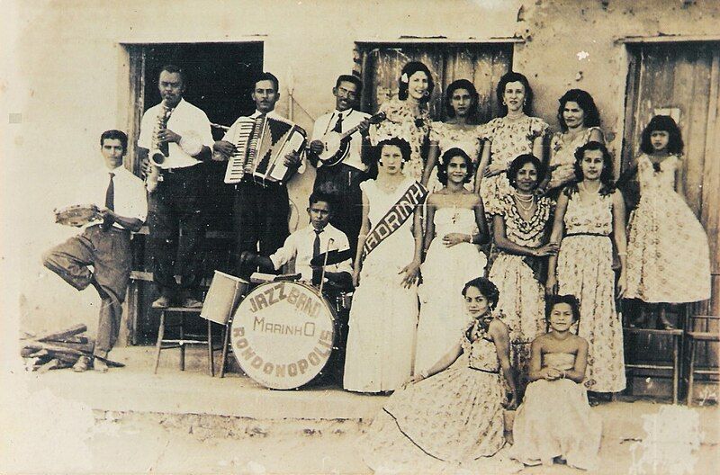 File:Jazz Band Marinho.jpg