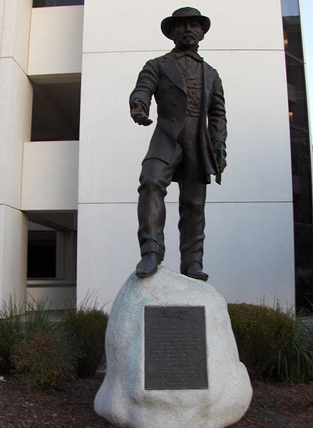 File:John Sutter statue.jpg