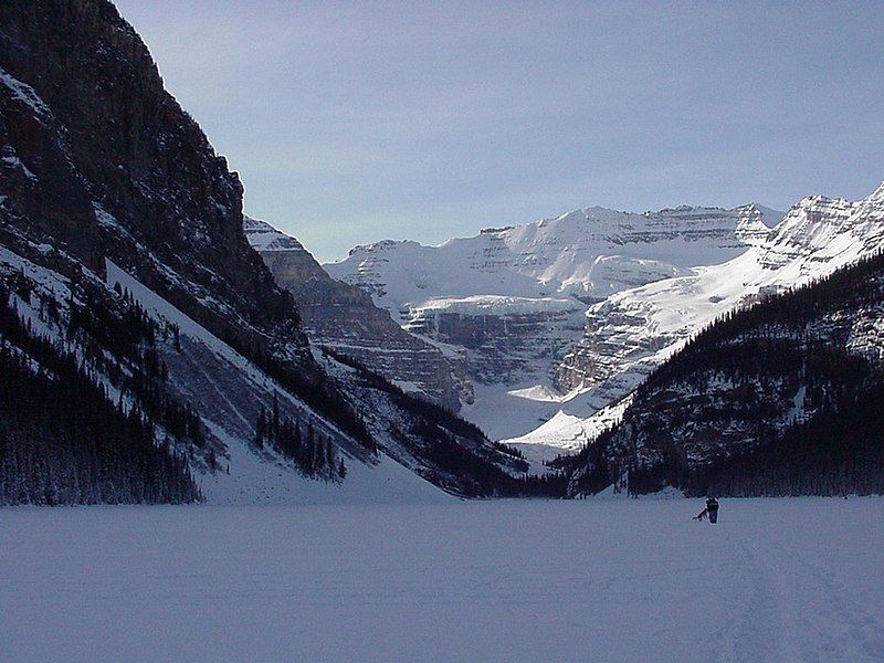 File:Lake Louise.jpg