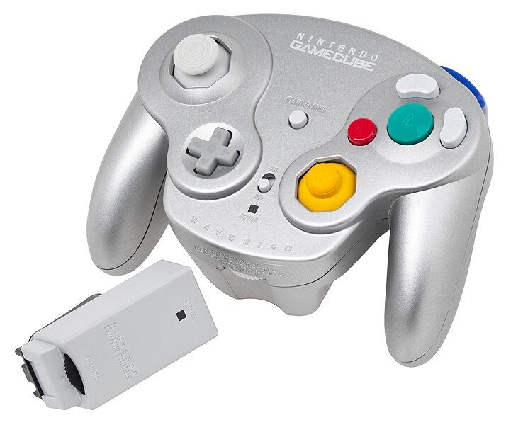 File:Nintendo-GameCube-Wavebird-Silver.jpg