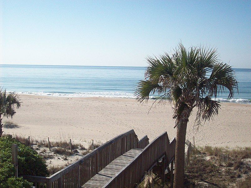 File:Ocean isle Beach.jpg